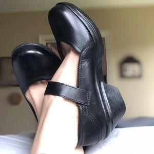 Adorable Sanita clogs